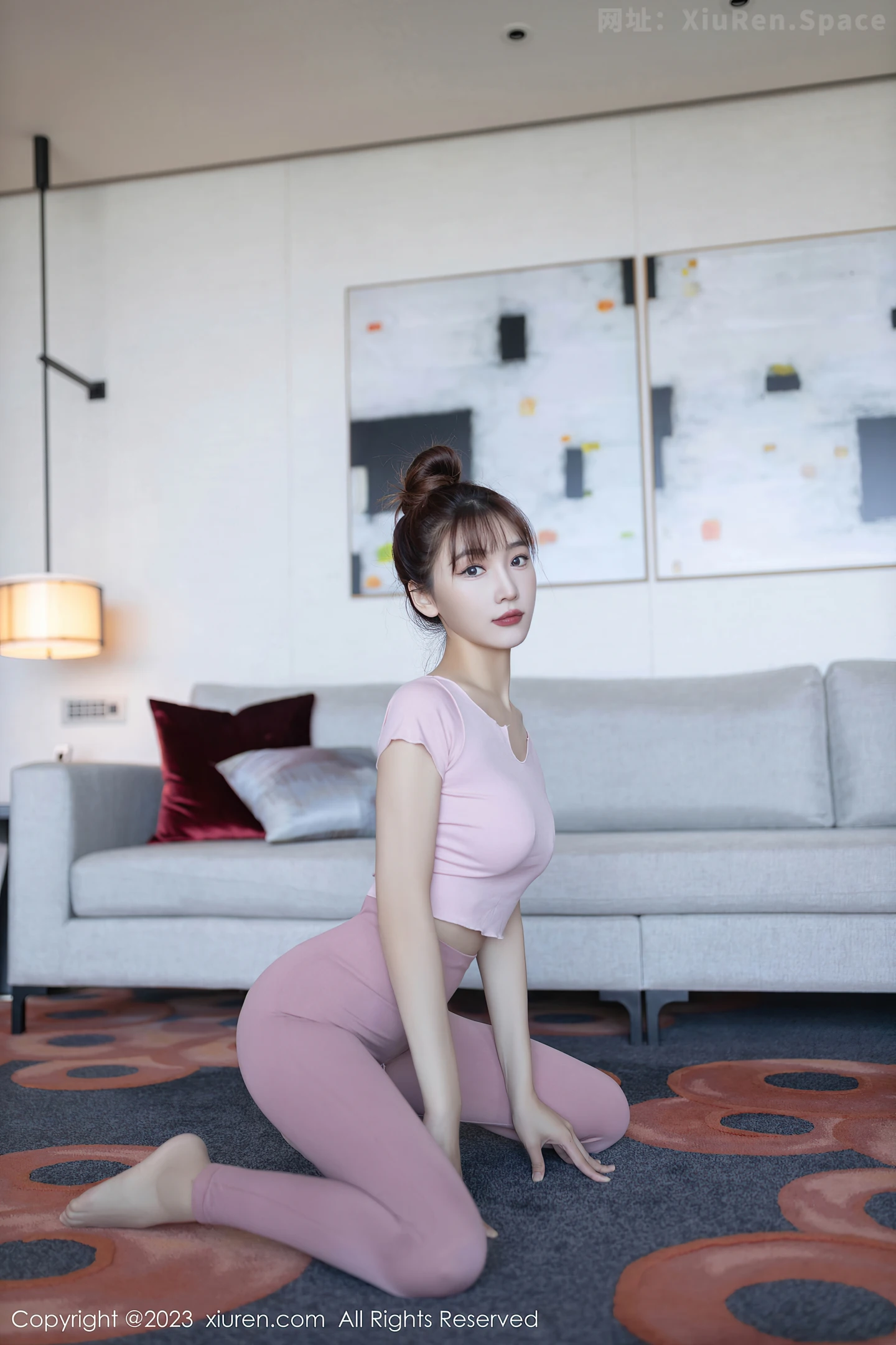 图片[3]-[XiuRen秀人网]VOL.7746 模特陆萱萱私房性感粉色瑜伽服饰紧身秀完美身材撩人诱惑写真80P-秀人网官方网站